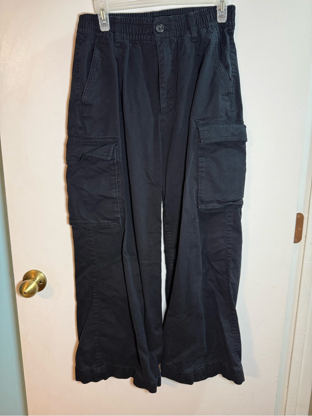Old Navy Black Cargo Pants Women's size Small only worn once. #uniform